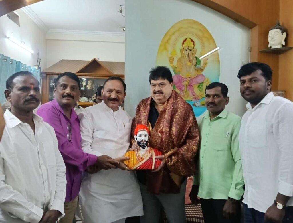 చత్రపతి శివాజీ స్పూర్తి తో పోరాటాలు చేసి కాంగ్రెస్ ప్రభుత్వాన్ని గద్దె దింపాలి