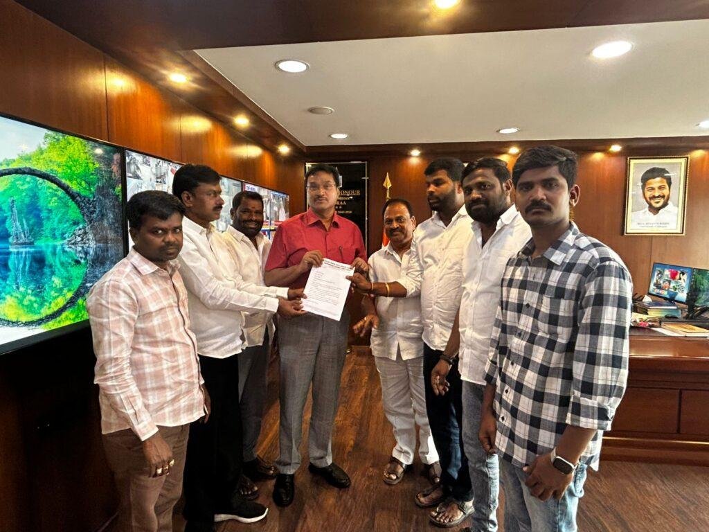 నాలాని ఆక్రమించి లే ఔట్ చేసిన హరిమోహన్ రెడ్డి పైన కఠిన చర్యలు తీసుకోవాలి