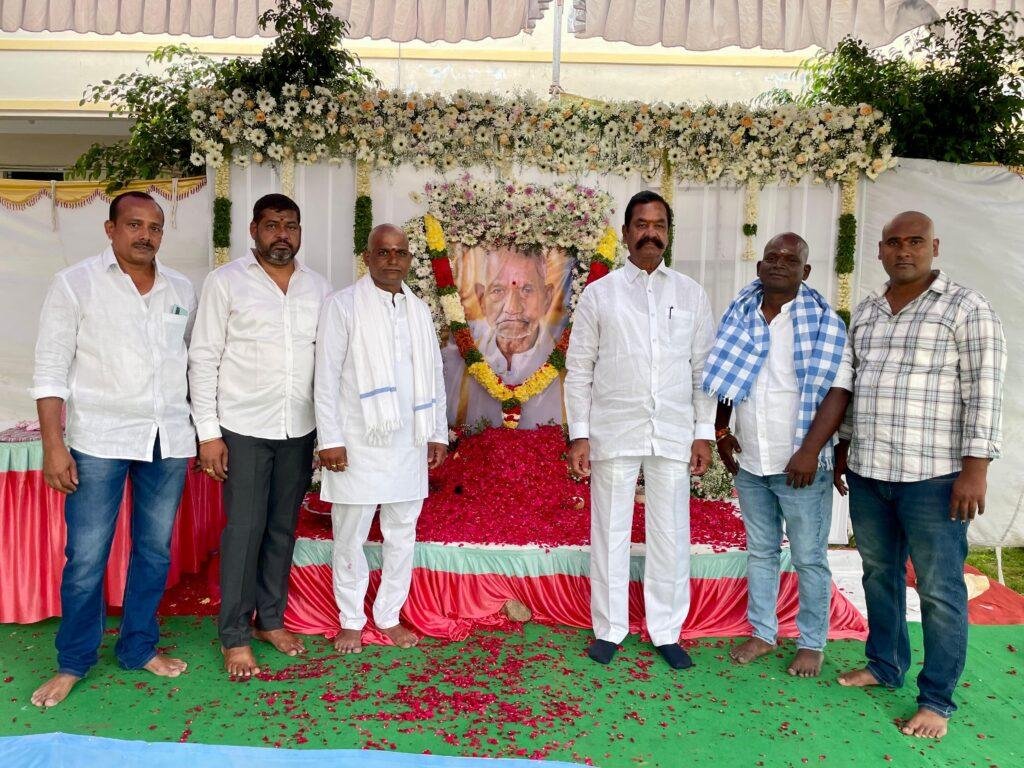 బొర్రా రామ్ రెడ్డికి ఘన నివాళి