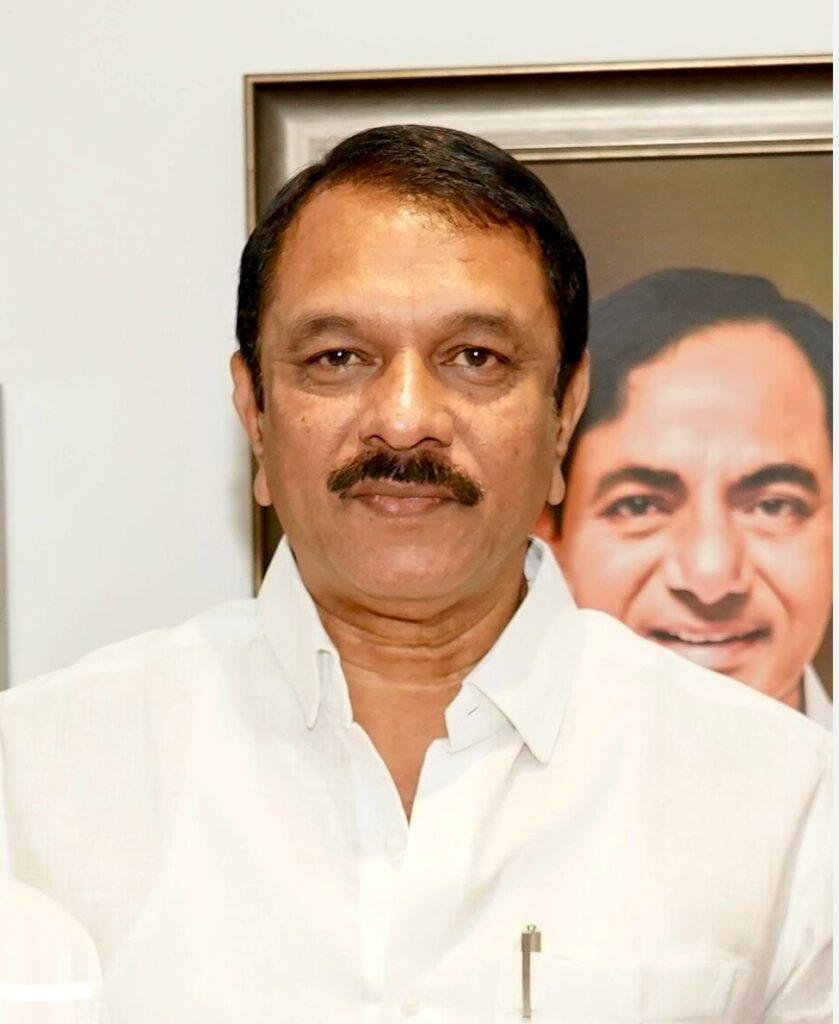 గుర్రపు డొక్కా తొలగించలేకపోయే ఎమ్మెల్యే మనకు అవసరమా..?