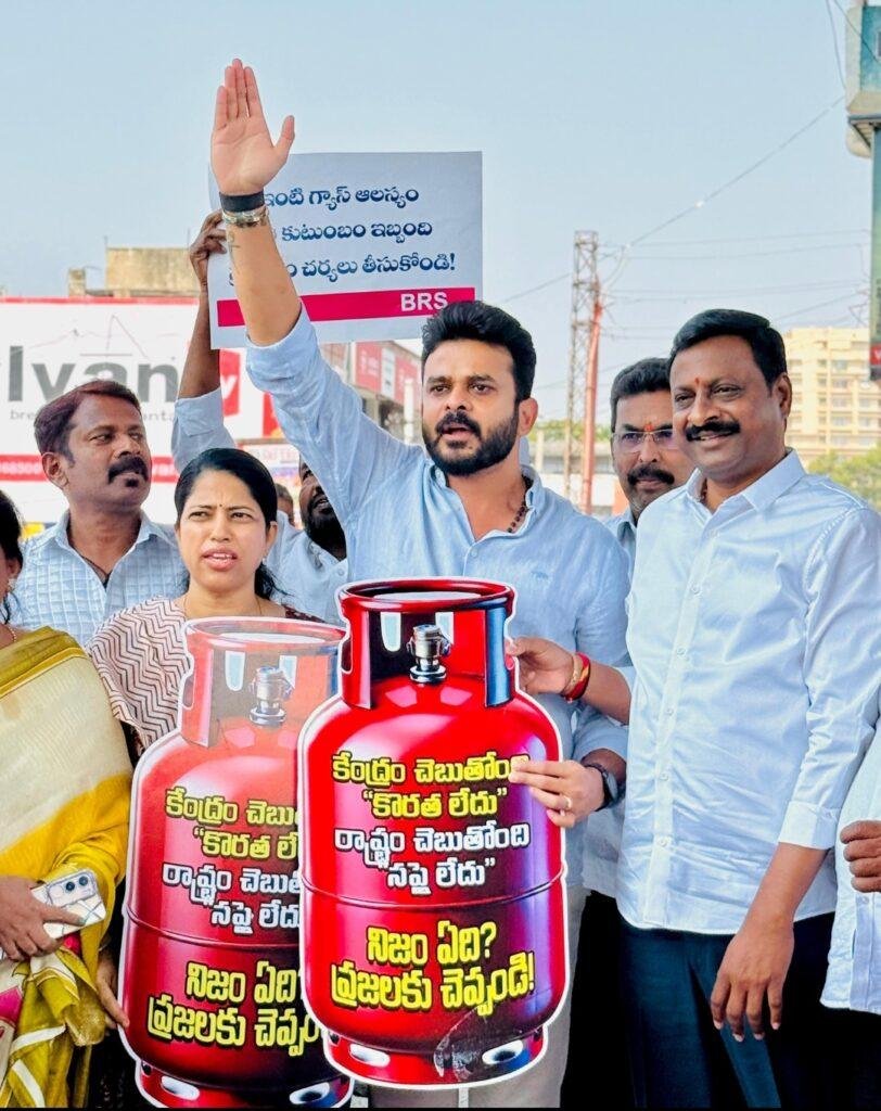 కేంద్ర రాష్ట్ర ప్రభుత్వాలు దొంగ నాటకాలు