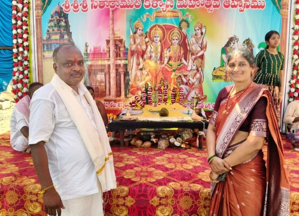 వైభవంగా శ్రీ సీతారాముల కళ్యాణం – పట్టు వస్త్రాలు సమర్పించి కళ్యాణం నిర్వహించిన జగన్మోహన్ రెడ్డి దంపతులు