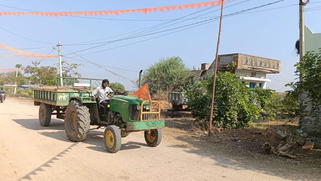 యదేచ్ఛగా అక్రమ ఇసుక రవాణ