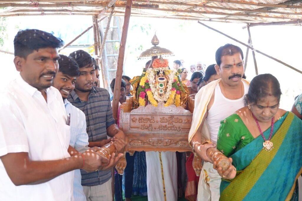 అంగరంగ వైభవంగా వెంకటేశ్వర స్వామి బ్రహ్మోత్సవాలు