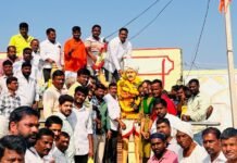 దొడ్డి కొమరయ్య నేటి యువతకు స్ఫూర్తి