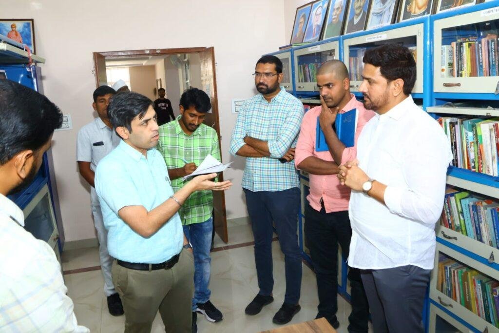 పాఠకులకు డిజిటల్ లైబ్రరీ సేవలు వెంటనే అందుబాటులోకి తేవాలి