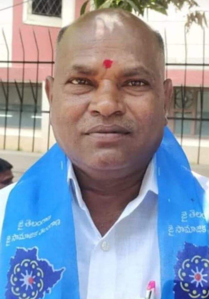 నాదర్ గుల్ సర్కార్ భూములపై ‘రాజకీయ’ రచ్చ..!