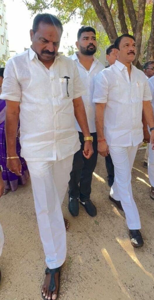 ప్రజల విశ్వసనీయత కోల్పోతున్న పూర్వ మాజీ కార్పొరేటర్ సామ తిరుమల్ రెడ్డి..?